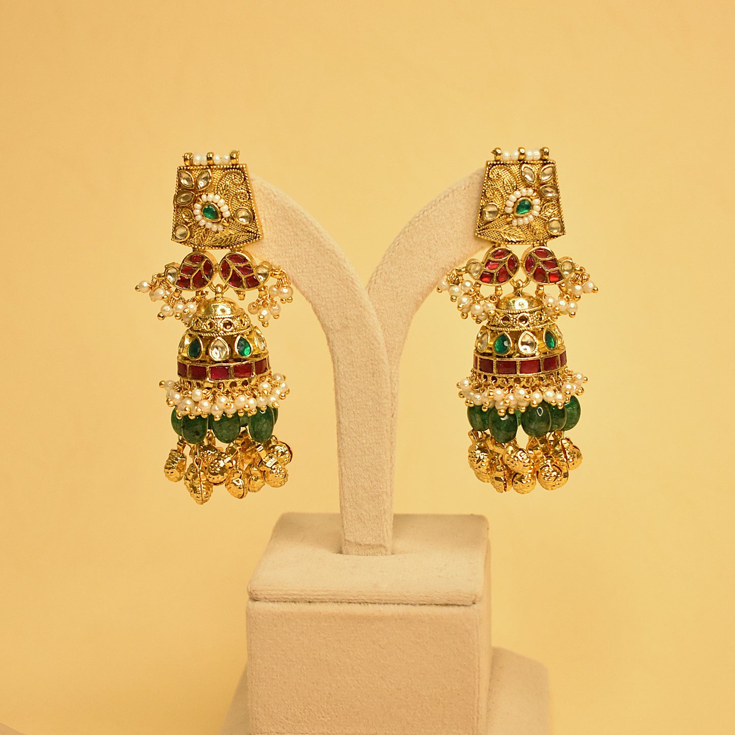 Svarnakriti Necklace Set