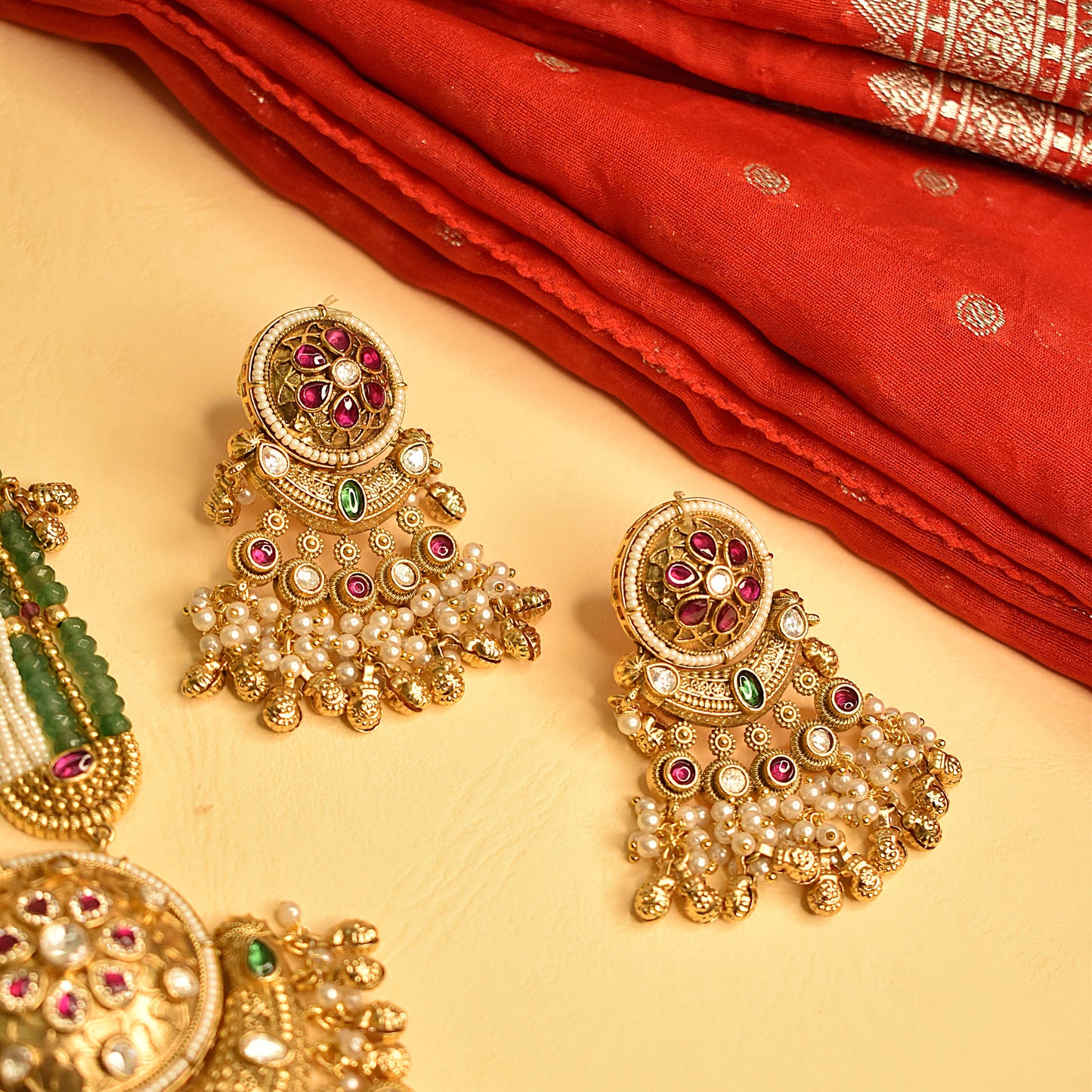 Anahita Necklace Set