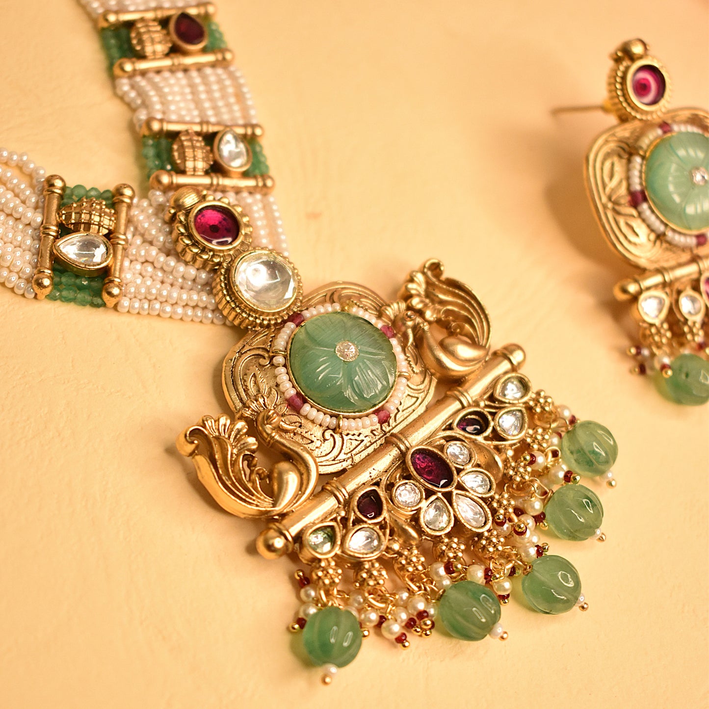 Verdant Necklace Set