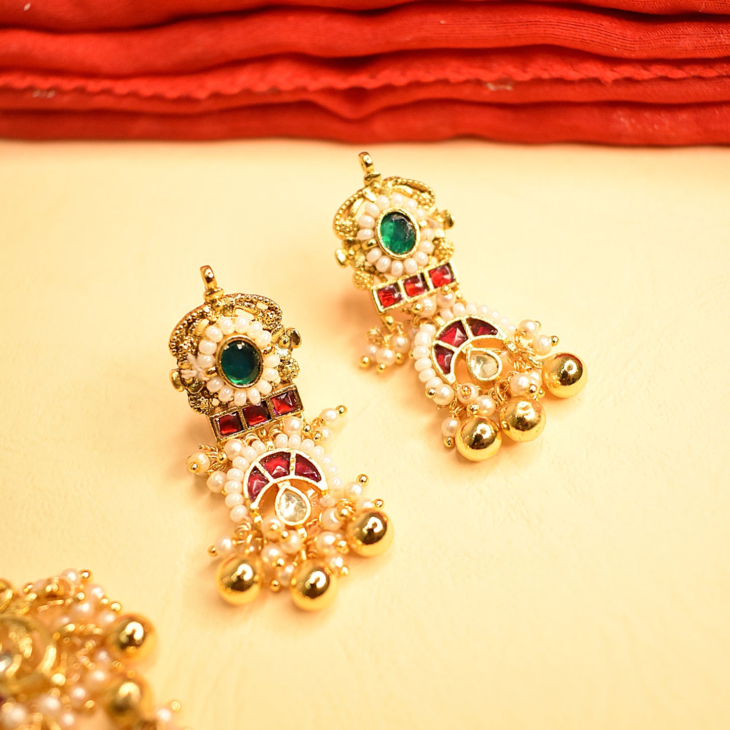 Vainika Mayura Necklace Set