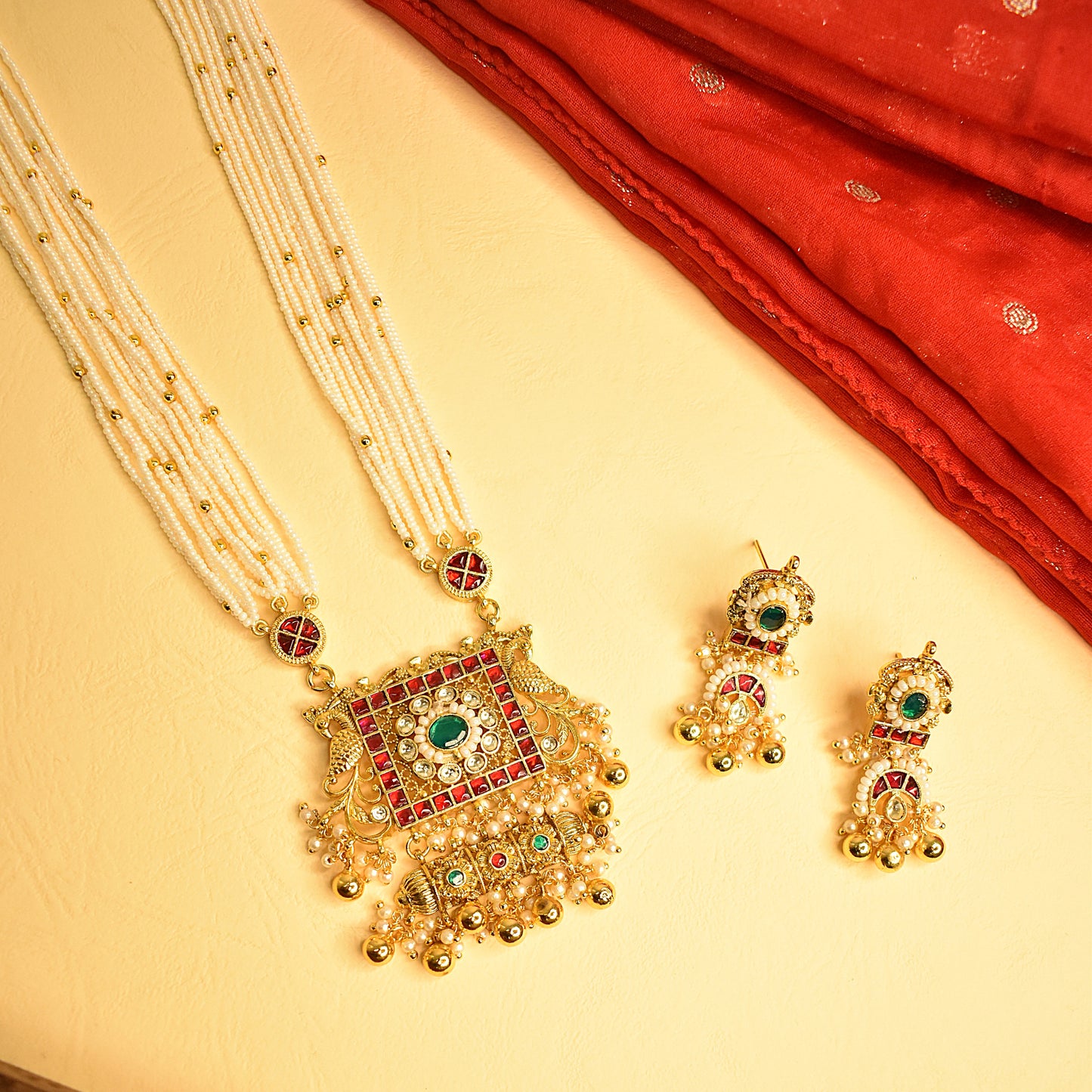 Vainika Mayura Necklace Set