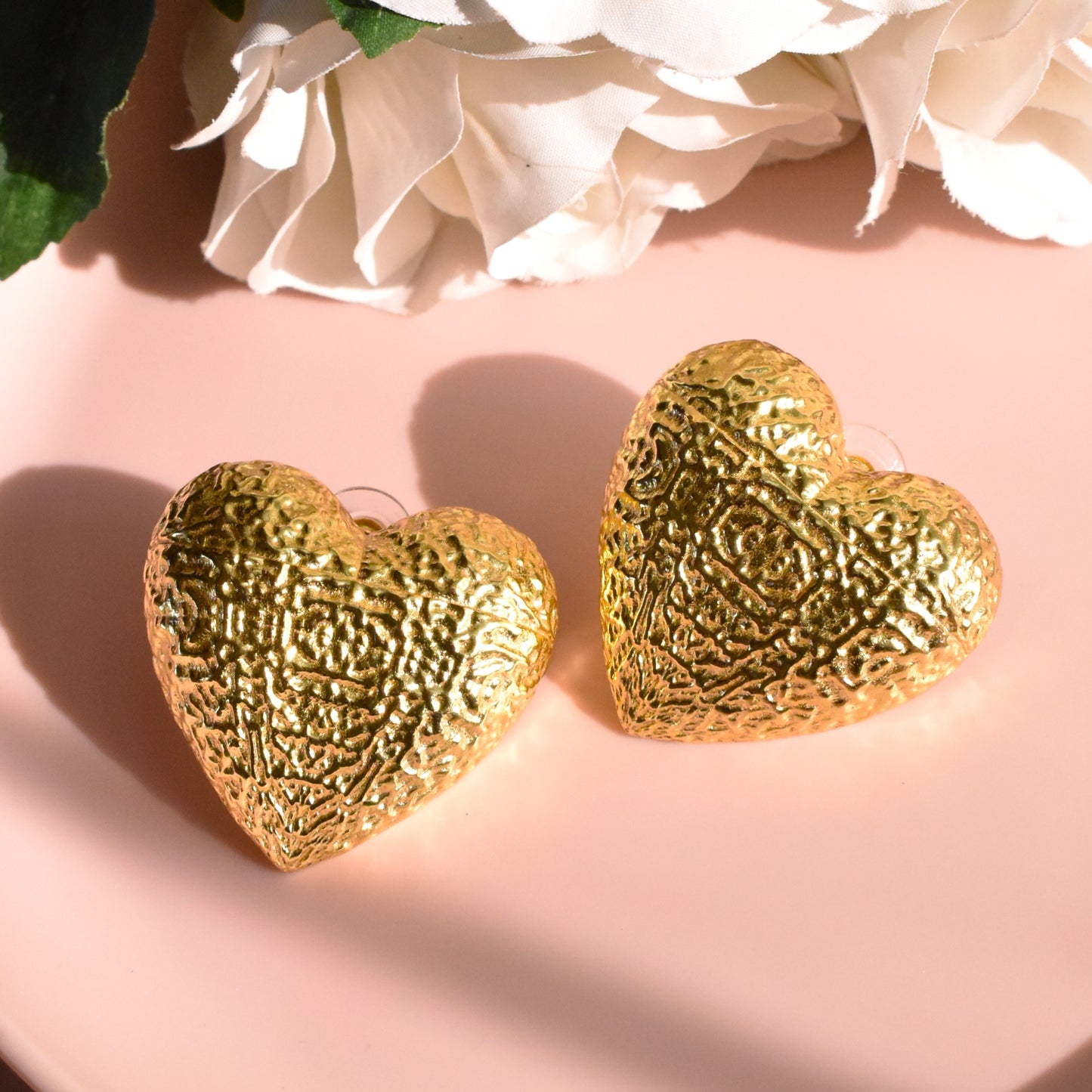 Textured Heart Studs XL