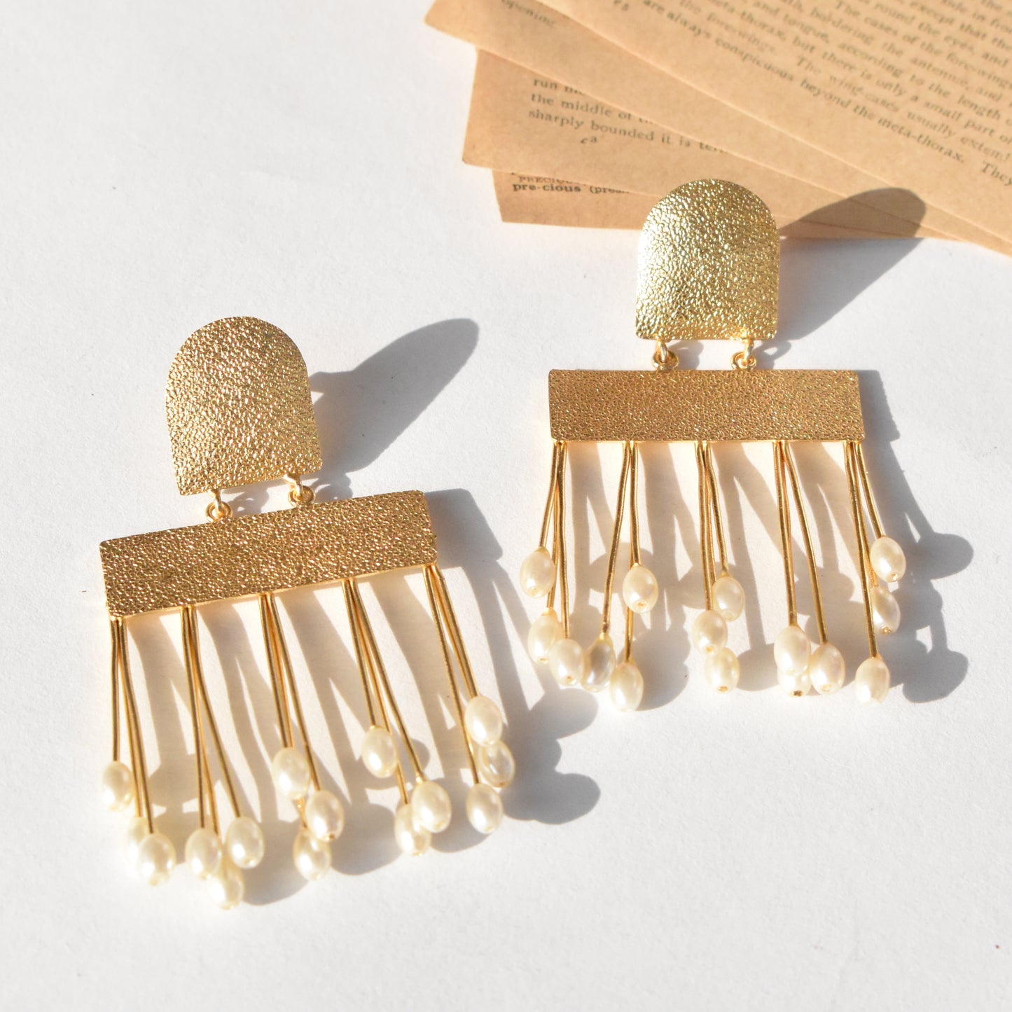 Gigi Pearl Earrings