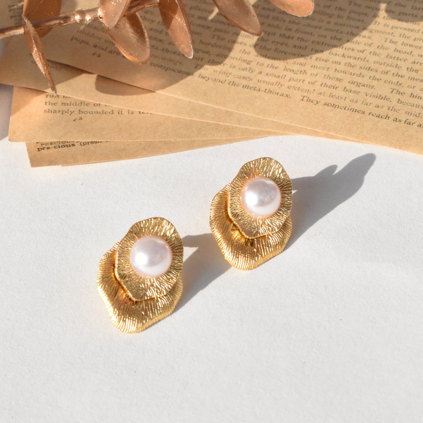 Pearl Shell Stud